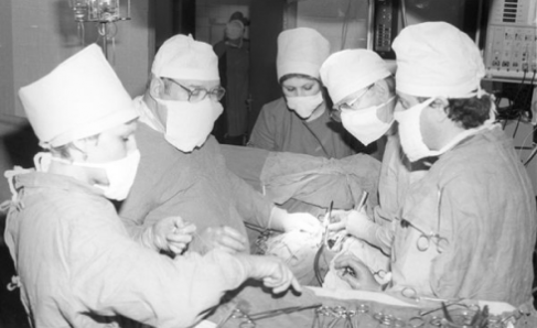 Рождение ребенка у пациентки после трансплантации сердца.