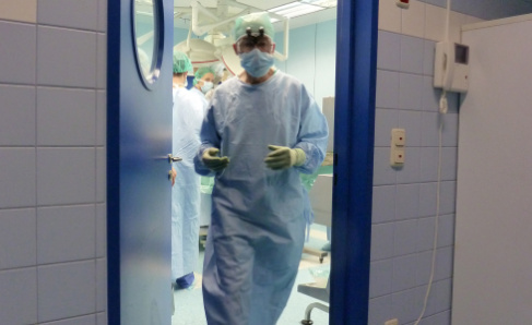 Командой специалистов, возглавляемой академиком С.В. Готье, выполнена первая успешная трансплантация комплекса «сердце-легкие».
